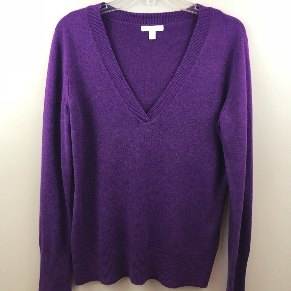 New York and Company purple v neck sweater